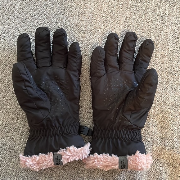The North Face Women’s Mossbud Swirl Gloves - Picture 2 of 3